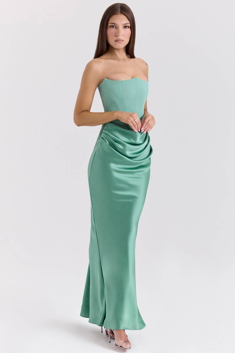 CWDMD5492_STRAPLESS BONED FITTED SOLID COLOR MERMAID DRESS: BLACK / (S) 1